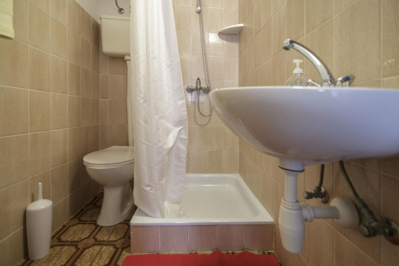 Apartmani Jordana Komiža 外观 照片