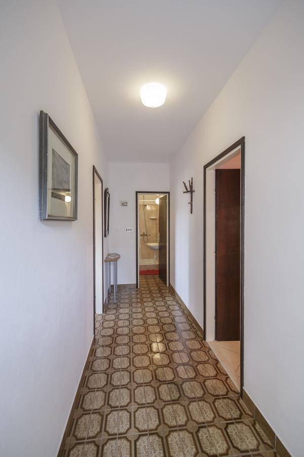 Apartmani Jordana Komiža 外观 照片