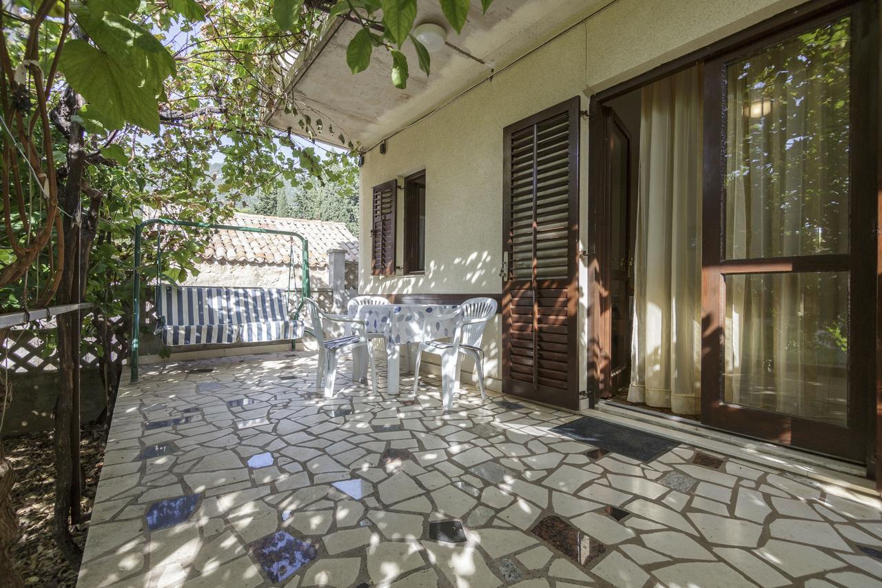 Apartmani Jordana Komiža 外观 照片