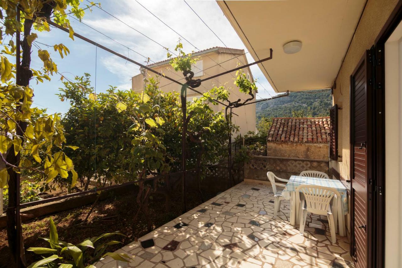 Apartmani Jordana Komiža 外观 照片