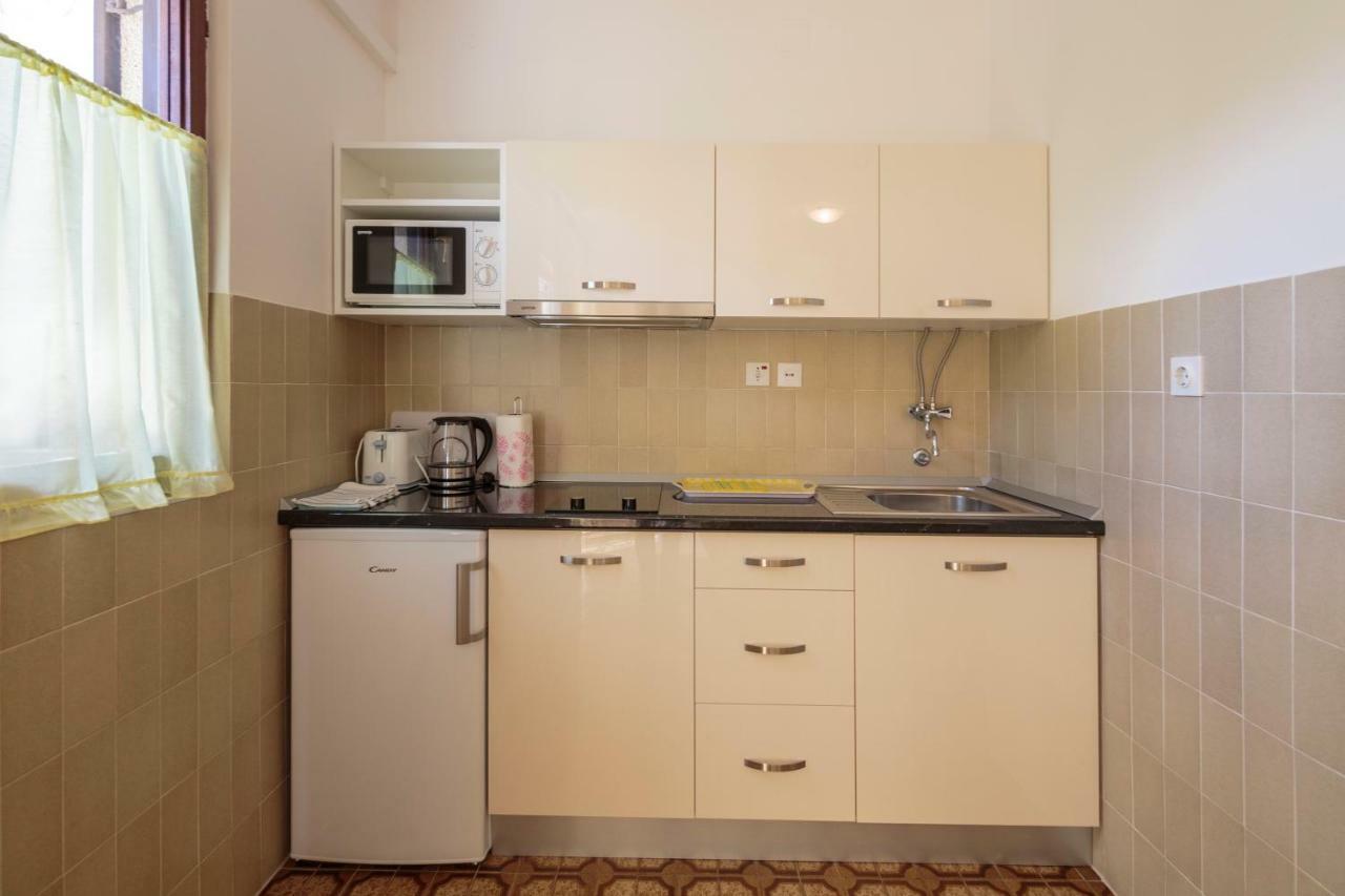 Apartmani Jordana Komiža 外观 照片